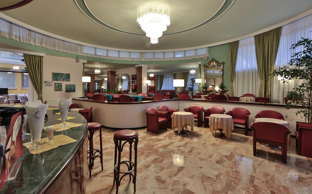 Hotel Terme Imperial Montegrotto Terme Exterior foto