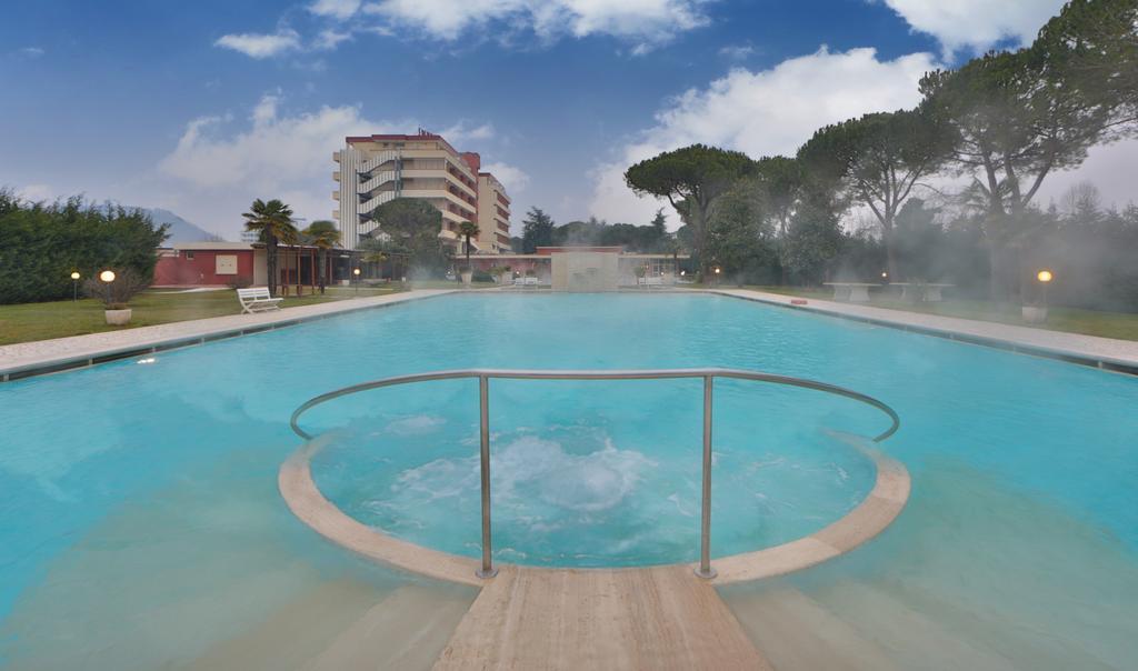Hotel Terme Imperial Montegrotto Terme Exterior foto